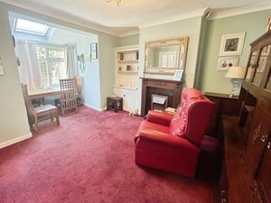 Lounge- click for photo gallery